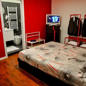 Eva E Diabolik Design Centro Milano