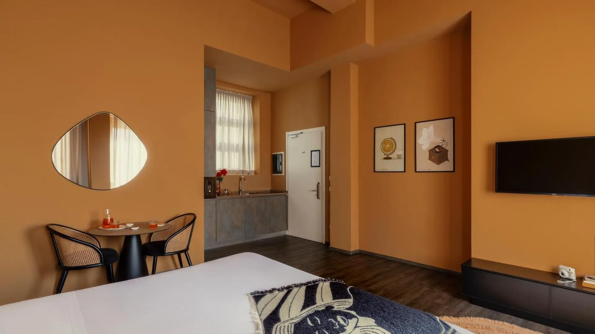 Aparthotel Bob W Ticinese Milano 4*,  Italia